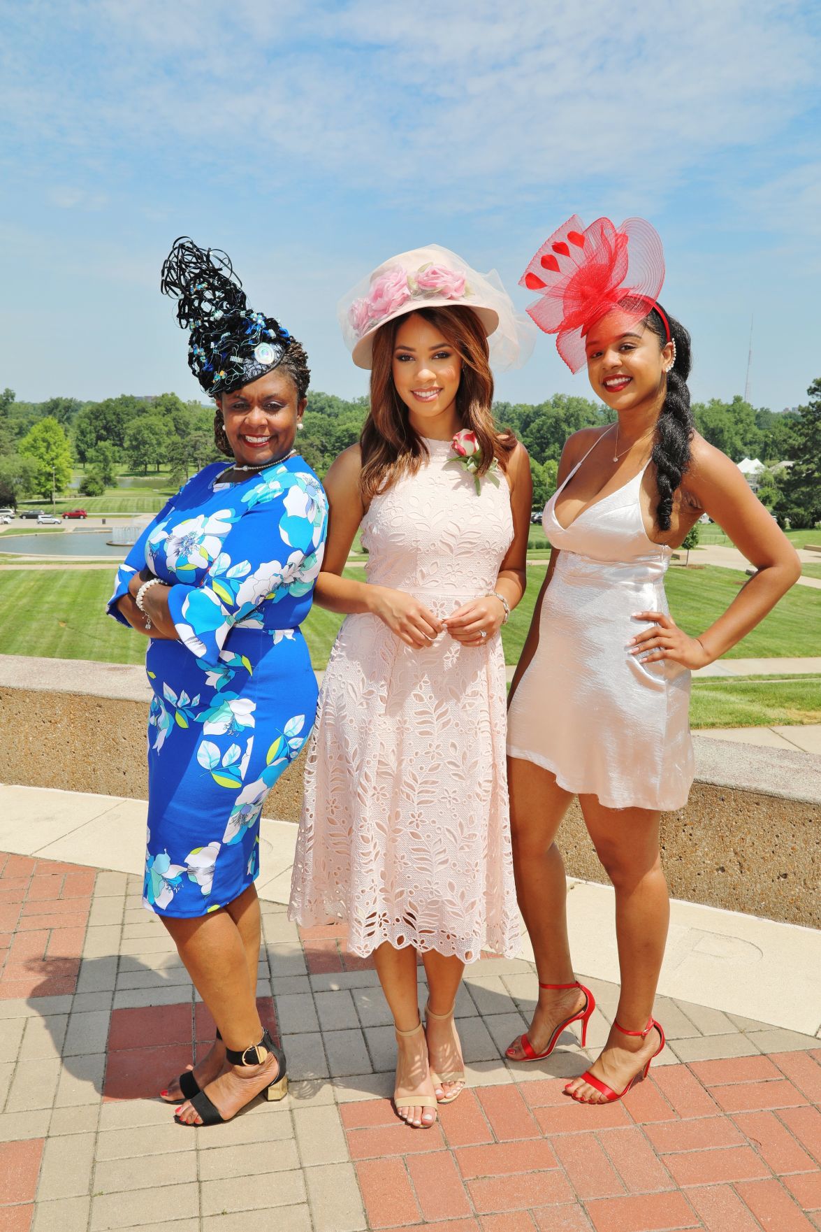 Lee Haynes, KMOV News Anchor and Mistress of Ceremonies, Courtney Bryant, Delaney Haynes